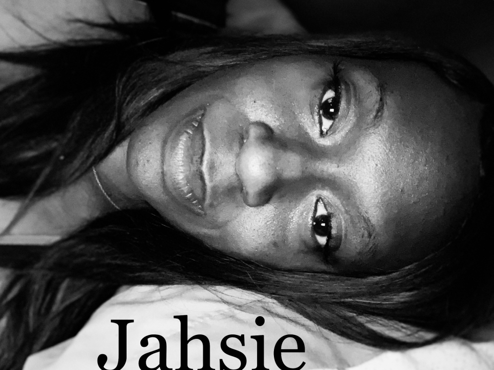 Jahsie 's Profile